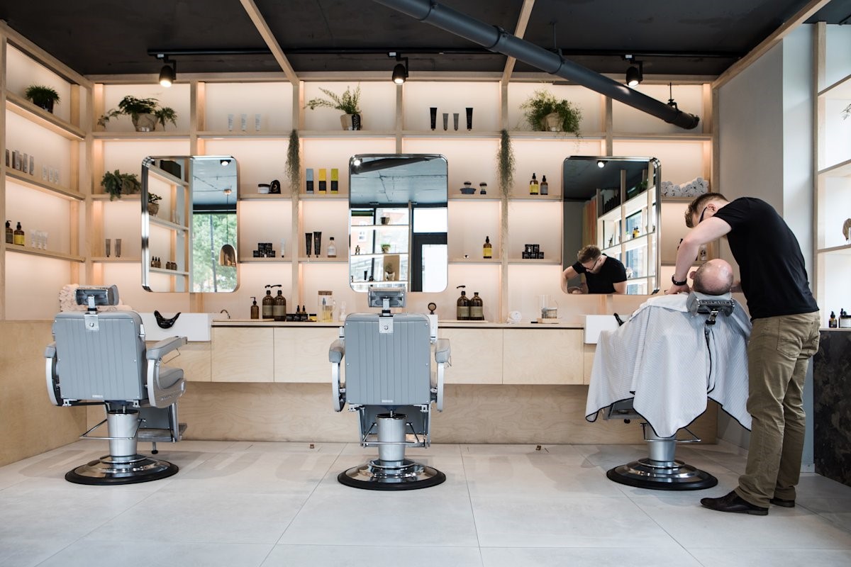 Система за самообслужване за фризьорски салони – извършване на подстрижка